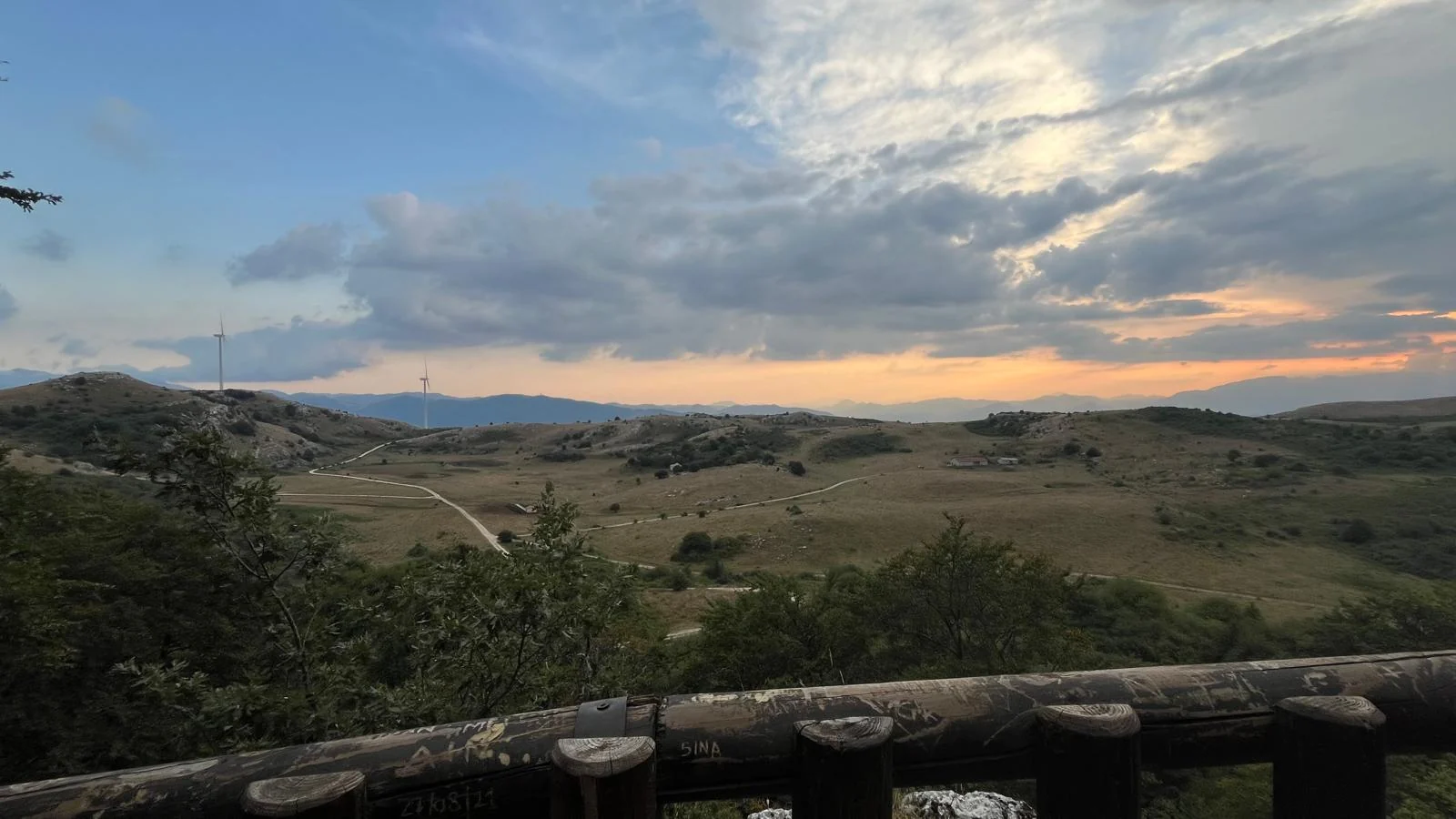Tramonto sulla montagna di Frosolone, a Colle dell’Orso